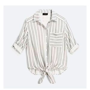 Vixbe Thompkins Tie Front Top
